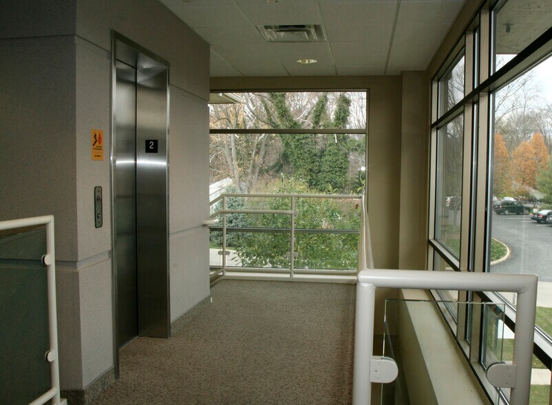 Primary Photo Of 5001 Horizons Dr, Columbus Medical For Lease