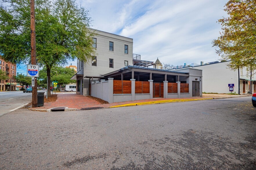 More Photos Of 30-32 Martin Luther King Jr Blvd, Savannah Restaurant For Lease