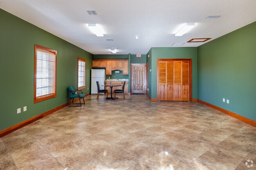 More Photos Of 450107-450115 State Road 200, Callahan Office For Sale