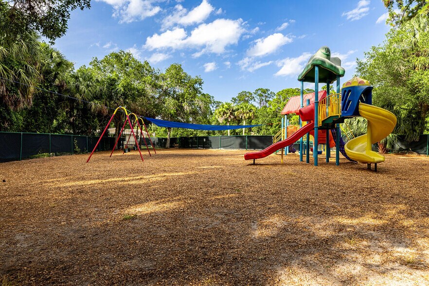 More Photos Of 6708 Gaddy St, Fort Pierce Daycare Center For Sale