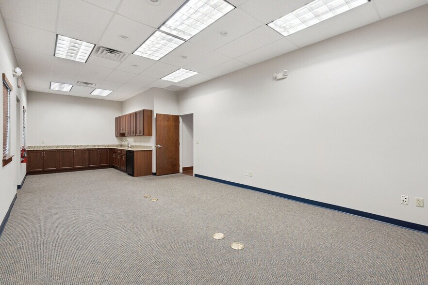 More Photos Of , Longwood Office For Sale