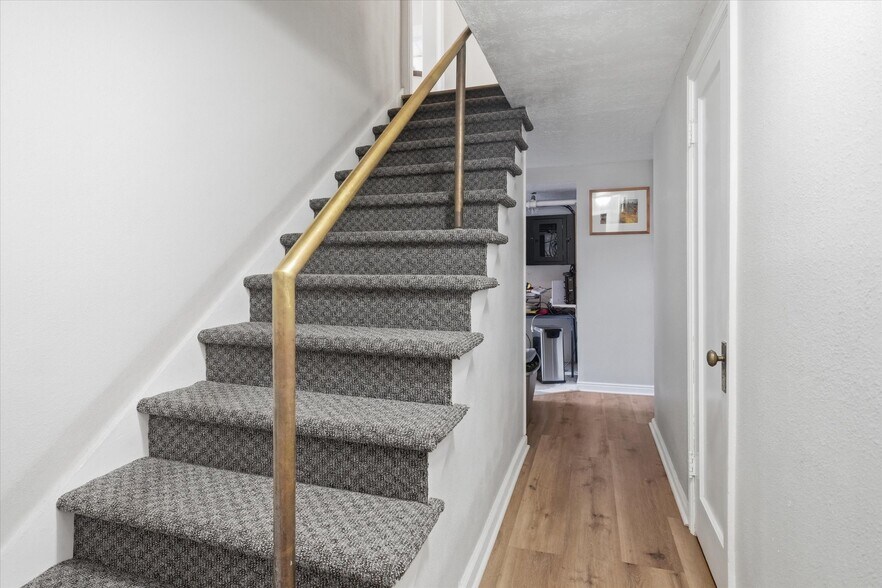 More Photos Of 105 W 200 N, Logan Office For Sale