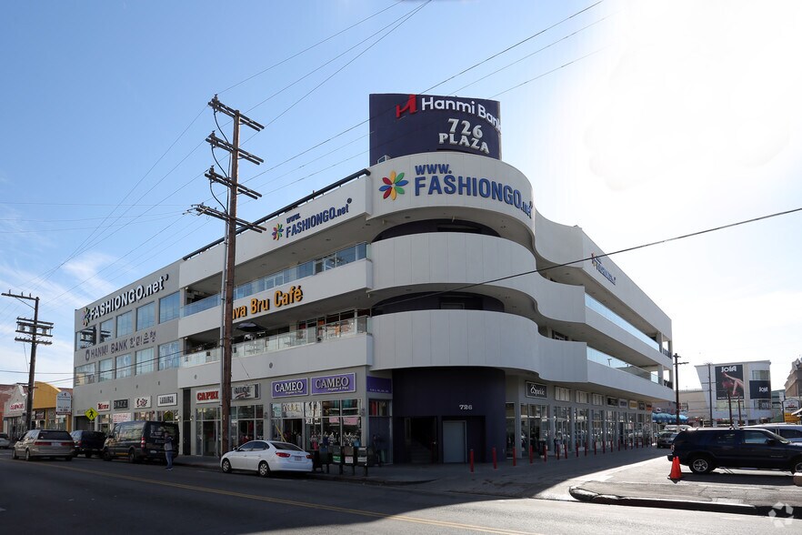 More Photos Of 726 E 12th St, Los Angeles Freestanding For Lease