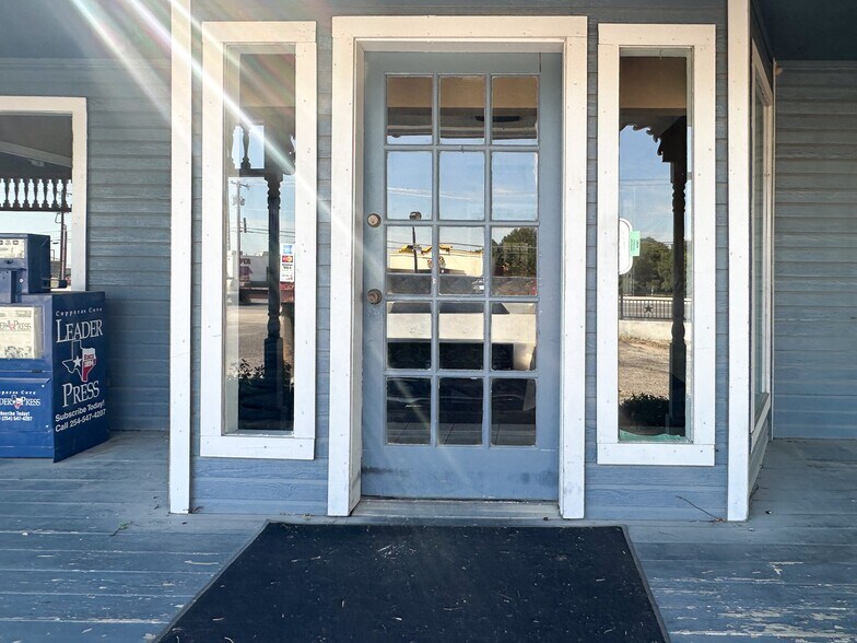 More Photos Of 2210 E Highway 190, Copperas Cove Freestanding For Sale