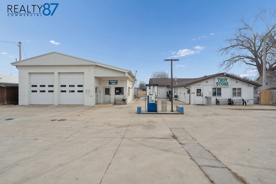 Primary Photo Of 5913 Troy Mills rd, Coggon General Retail For Sale