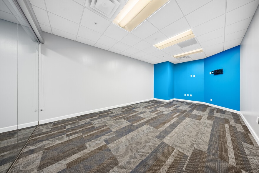 More Photos Of 121-189 S Orange Ave, Orlando Office Residential For Lease