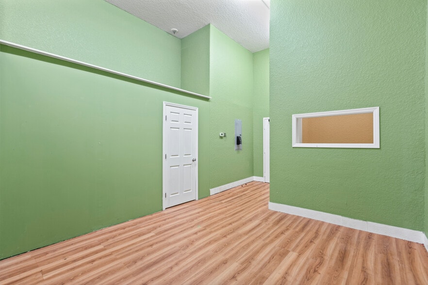 More Photos Of 226 King St, Cocoa Unknown For Lease