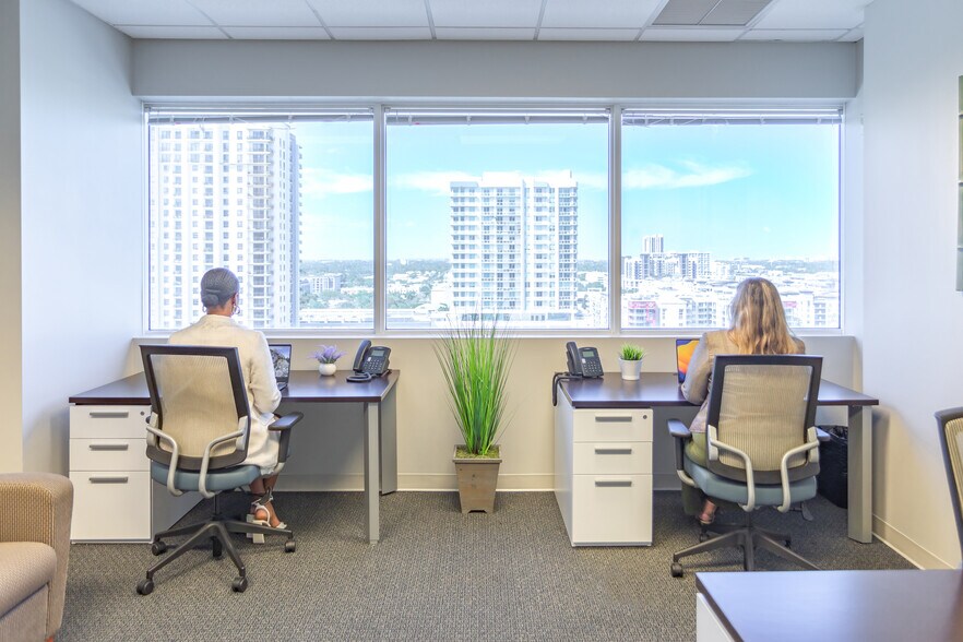 More Photos Of 101 NE 3rd Ave, Fort Lauderdale Coworking Space