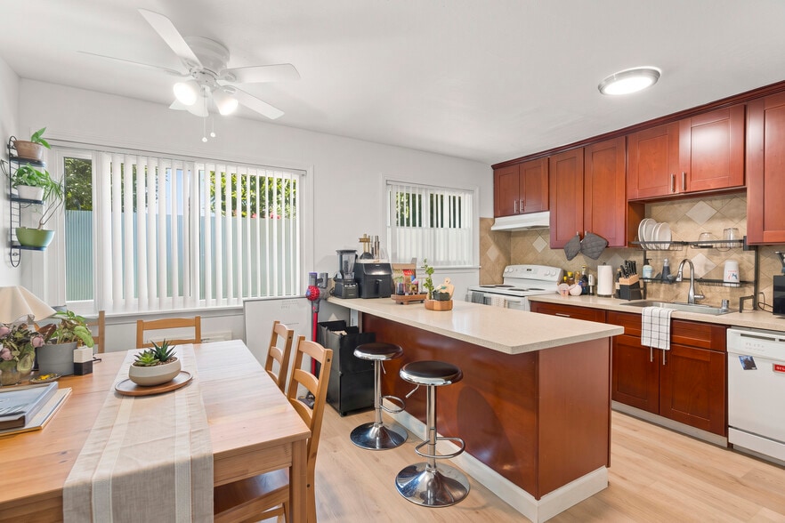 More Photos Of 4930 National Ave, Los Gatos Apartments For Sale
