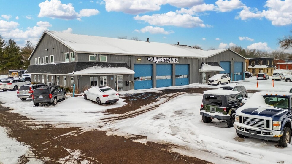Primary Photo Of 5180 37th Ave SW, Hudsonville Auto Repair For Sale