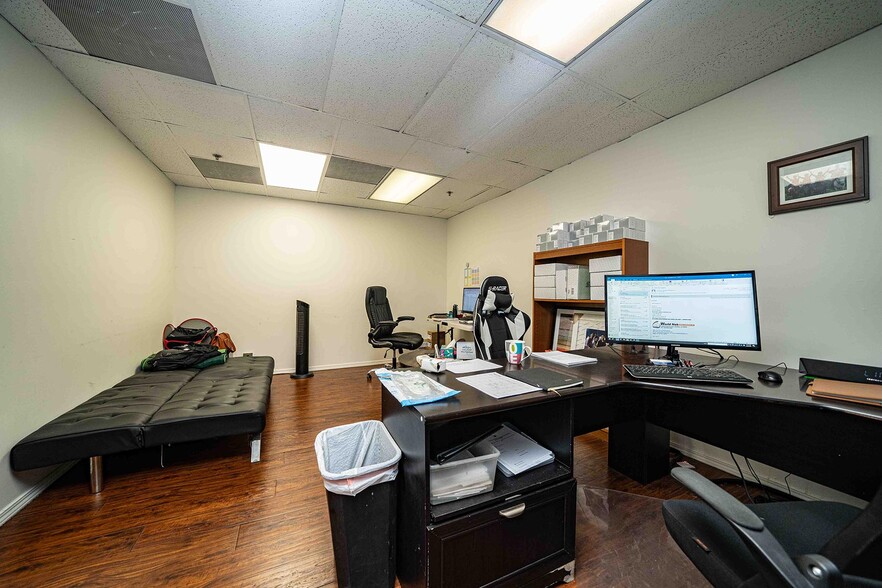 More Photos Of 4383 Fruitland Ave, Vernon Manufacturing For Sale