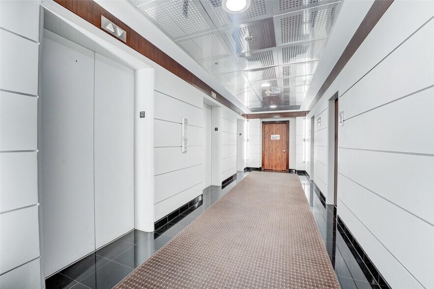 More Photos Of 2455 E Sunrise Blvd, Fort Lauderdale Loft Creative Space For Lease