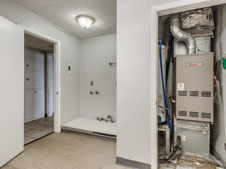 More Photos Of 5835 S Pennsylvania Ave, Oklahoma City Medical For Sale