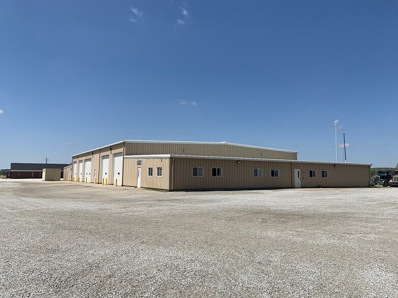 More Photos Of 2959 S US 23, Alvada Light Distribution For Lease