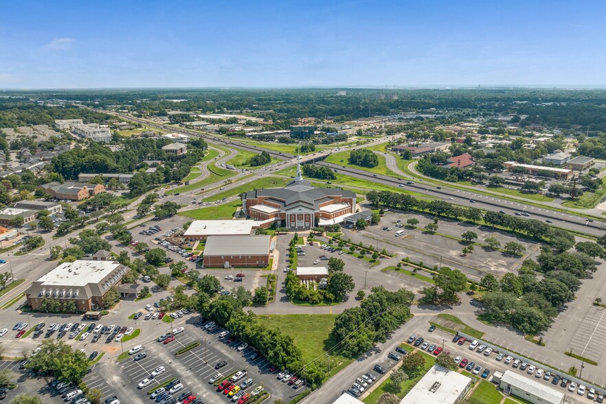 More Photos Of 3661 Dauphin St, Mobile Religious Facility For Sale