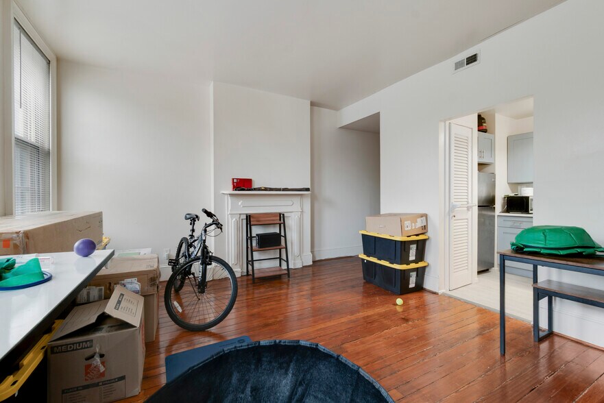 More Photos Of 645 N Paca St, Baltimore Apartments For Sale