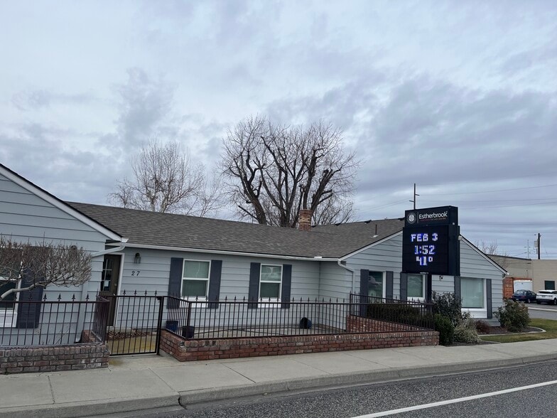 More Photos Of 27 N Morain St, Kennewick Office For Sale