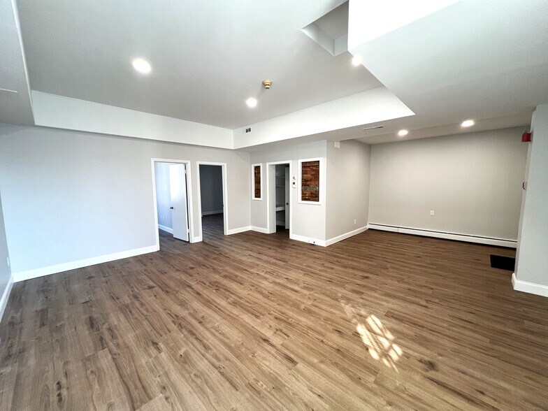 More Photos Of 26 S Church St, West Chester Office For Sale