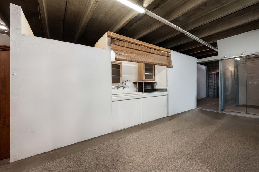 More Photos Of 1610 N Salem Ave, Pueblo Storefront Retail Residential For Lease