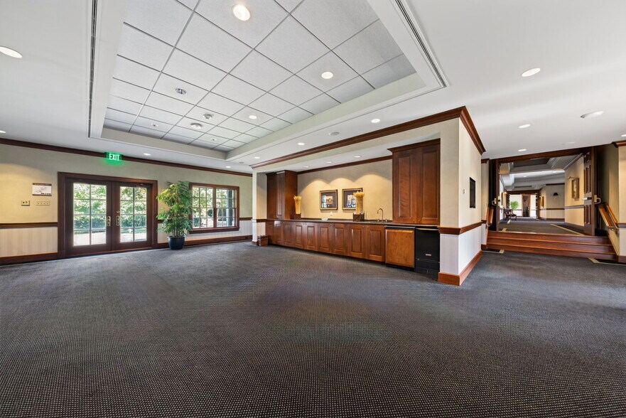 More Photos Of 1461 Highway EE, Winfield Specialty For Sale
