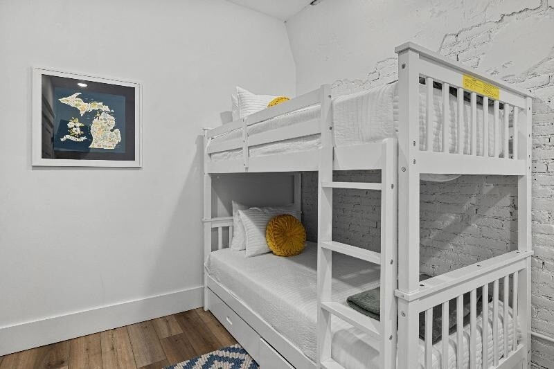More Photos Of 105 E Main St, Niles Storefront For Sale
