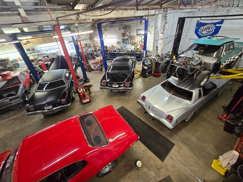 More Photos Of 409 W Gambier St, Mount Vernon Light Manufacturing For Sale