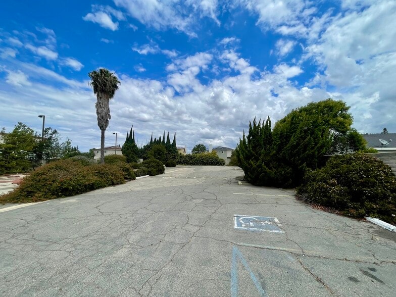 More Photos Of 5619 Ball Rd, Cypress Land For Sale