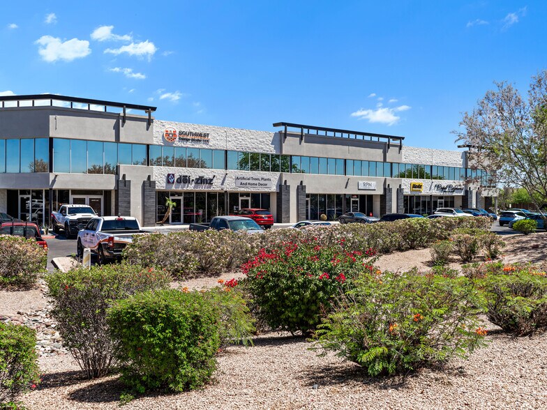 More Photos Of 15001 N Hayden Rd, Scottsdale Warehouse For Lease