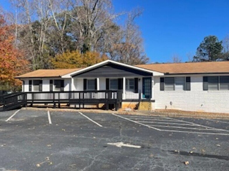 Primary Photo Of 6318 Church St, Riverdale Office For Lease