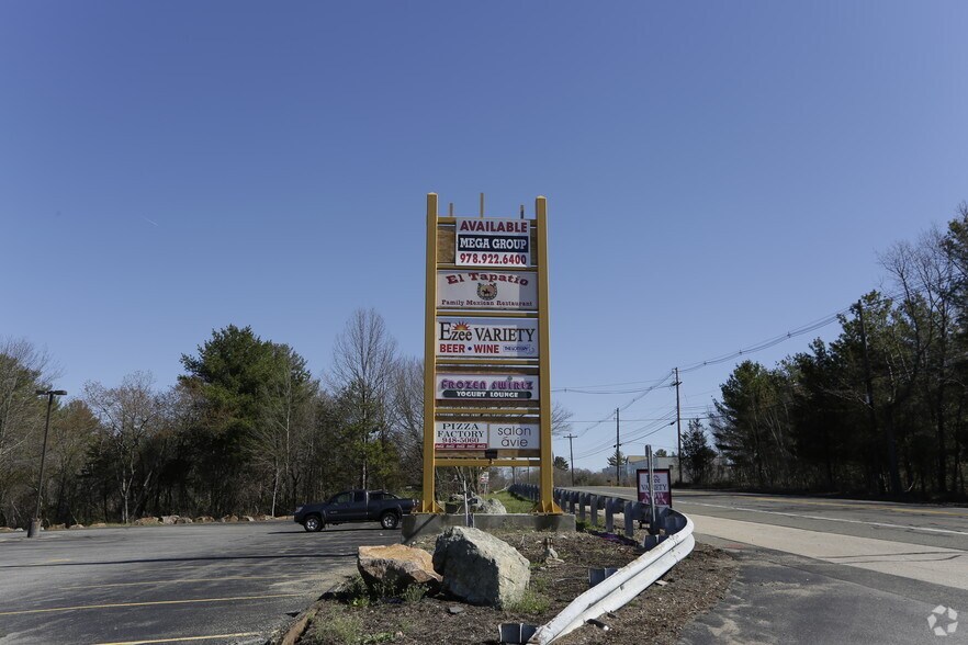 More Photos Of 300 Newburyport Tpke, Rowley Freestanding For Lease