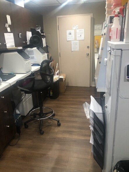 More Photos Of 20 Hospital Dr, Toms River Medical For Lease