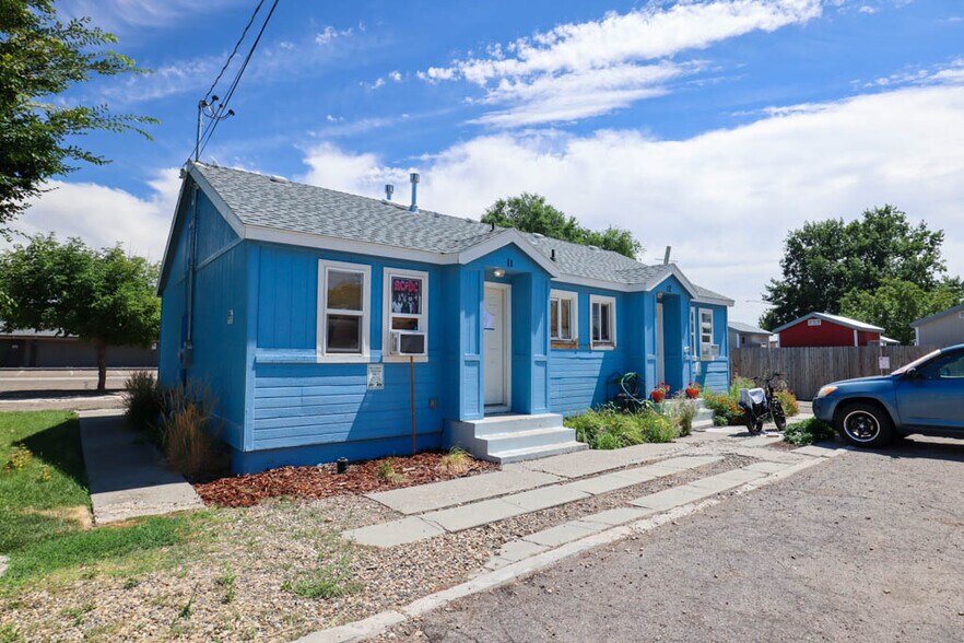 More Photos Of 124 NW 4th Ave, Ontario Apartments For Sale