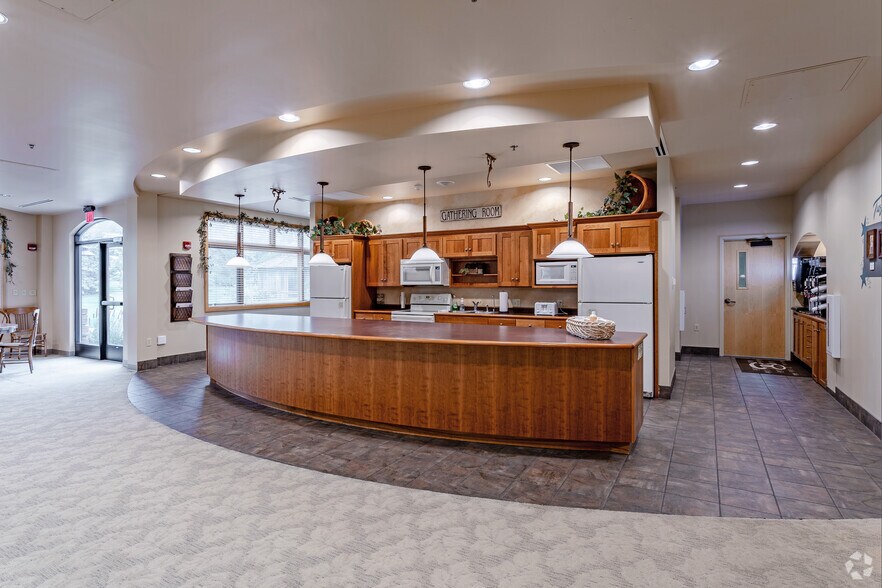 More Photos Of 1920 Turning Leaf Ln SW, Alexandria Warehouse For Lease