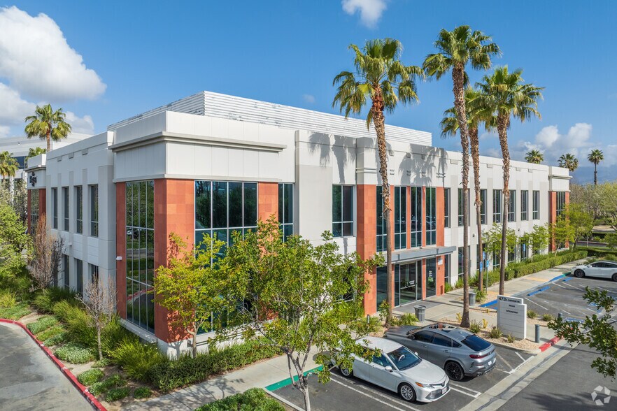 More Photos Of 473 E Carnegie Dr, San Bernardino Coworking Space