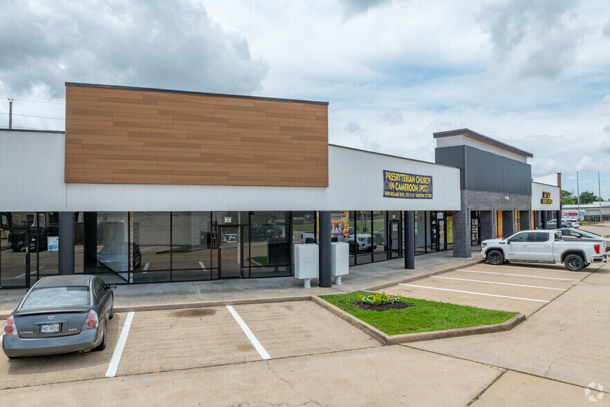 More Photos Of 14829 Bellaire Blvd, Houston Storefront Retail Office For Lease