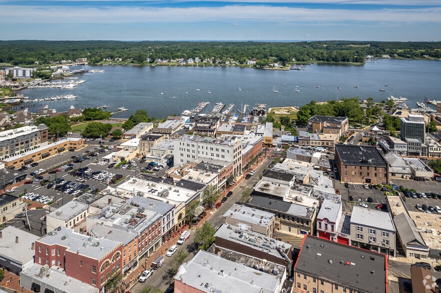 More Photos Of 14-16 Broad St, Red Bank Loft Creative Space For Lease