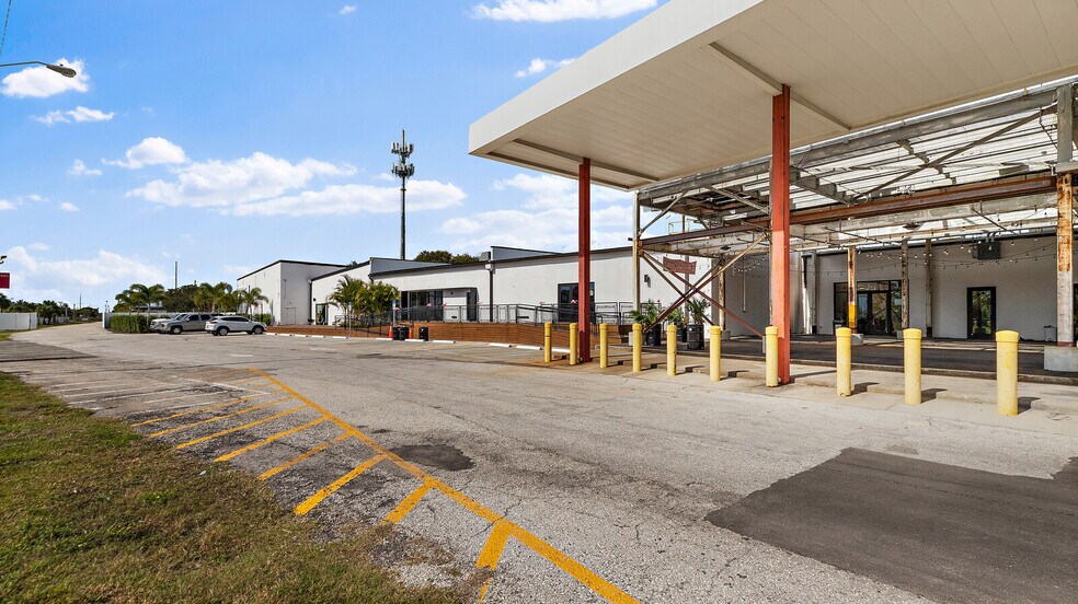 More Photos Of 2534 Terminal Dr S, Saint Petersburg Unknown For Lease