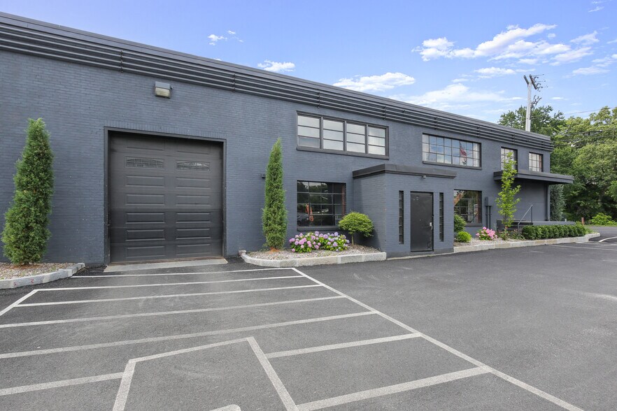 More Photos Of , Uxbridge Unknown For Sale