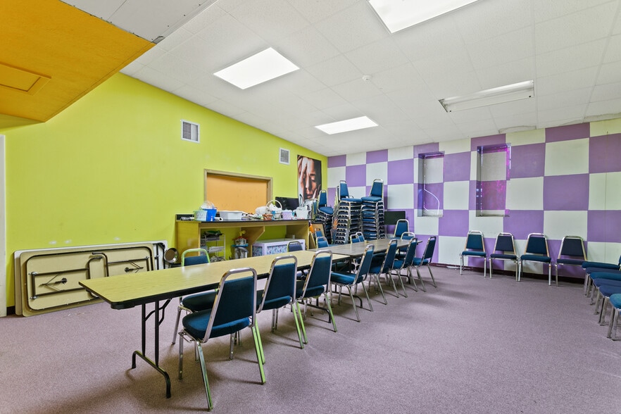 More Photos Of 3601 E Moody Blvd, Bunnell Religious Facility For Sale