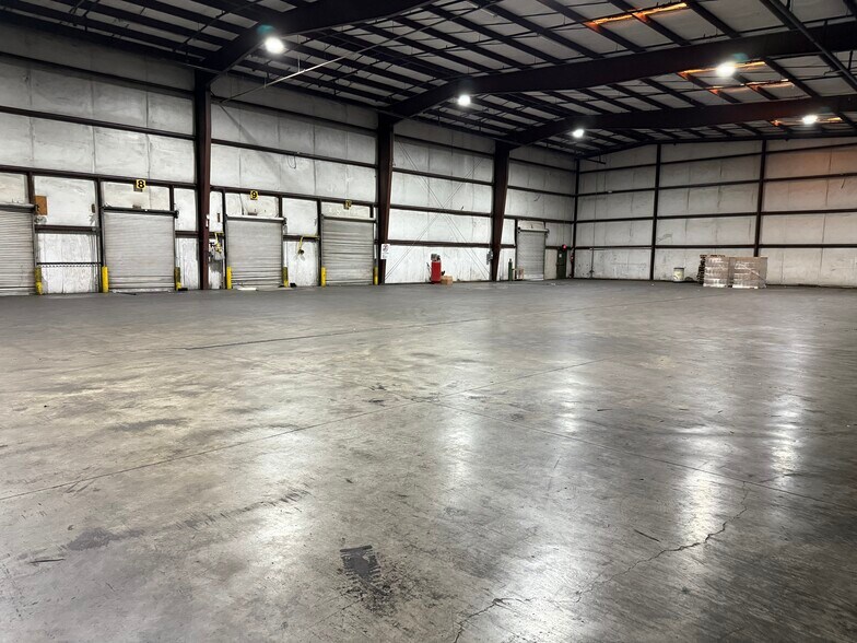 More Photos Of 6341 Nature's Way, Grovetown Manufacturing For Lease