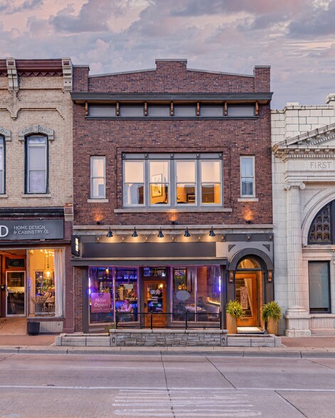 Primary Photo Of 120 W Main St, West Dundee Storefront Retail Office For Lease