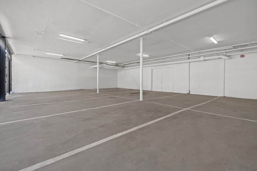 More Photos Of 5963-5965 Washington Blvd, Culver City Loft Creative Space For Lease