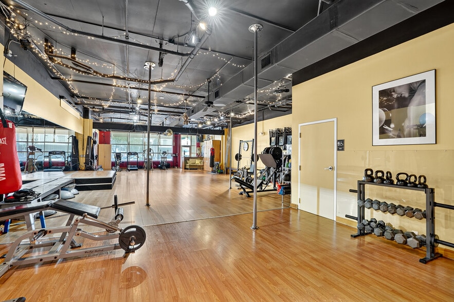 More Photos Of 115 Magnolia Ave, Daytona Beach Flex For Sale