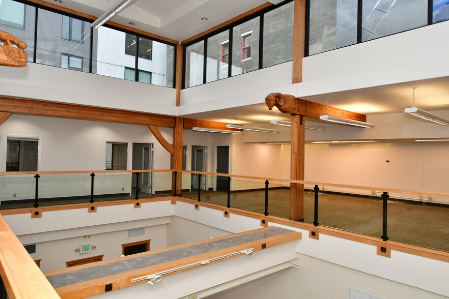 More Photos Of 1016 E Pike St, Seattle Loft Creative Space For Lease