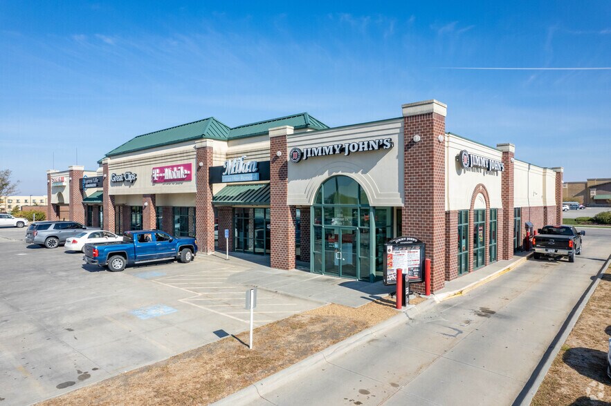 Primary Photo Of 8550 Andermatt Dr, Lincoln Freestanding For Lease