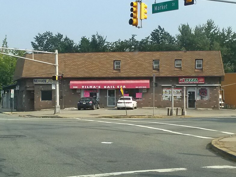 541 Boulevard, Elmwood Park, NJ 07407 Freestanding For Sale