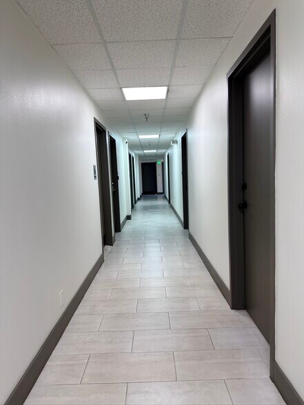 More Photos Of 674 County Square Dr, Ventura Office For Sale