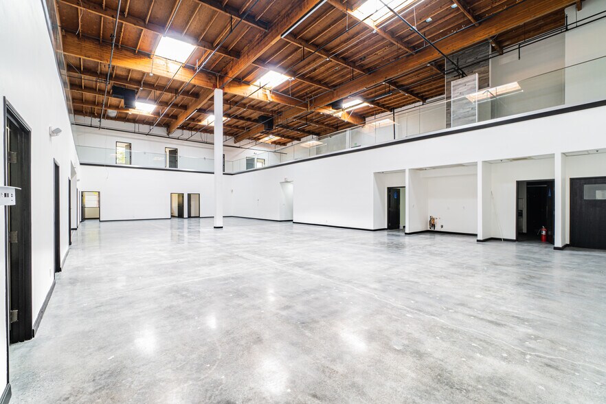 More Photos Of 19560 S Rancho Way, Rancho Dominguez Distribution For Sale