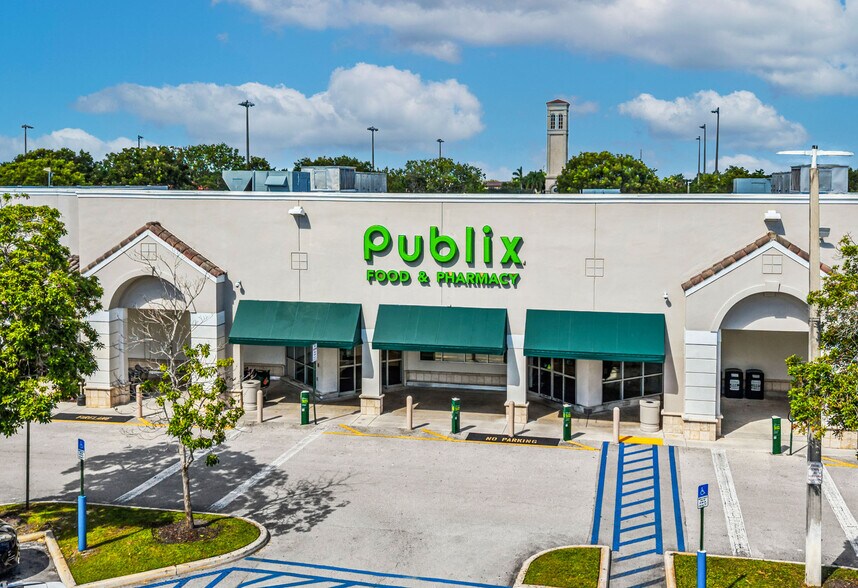 Primary Photo Of 18401-18461 Miramar Pky, Miramar General Retail For Lease