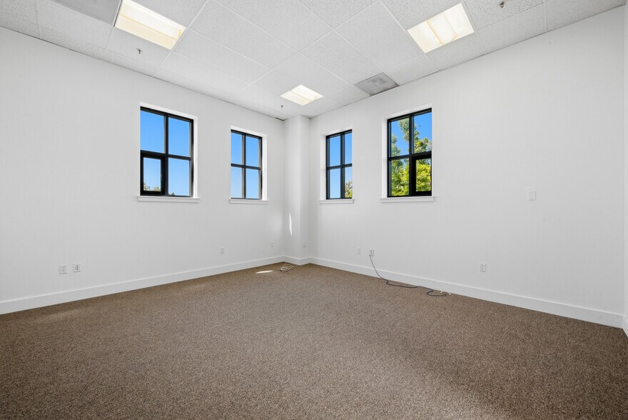 More Photos Of 1435 Technology Ln, Petaluma Research And Development For Sale